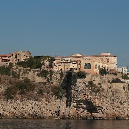 Sunrise Guest House Гаета Екстериор снимка